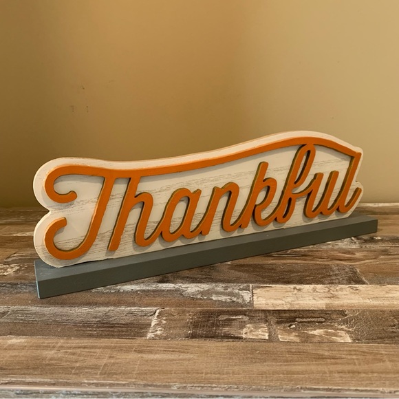 Thankful wooden thanksgiving fall decor - Picture 2 of 5